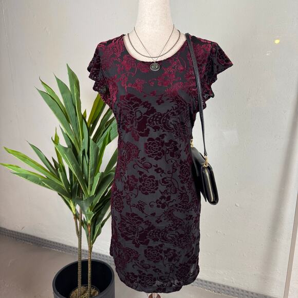 Adrienne Vittadini Dresses & Skirts - Adrienne Vittadini Burgundy Velvet‎ Mini Dress Size XS